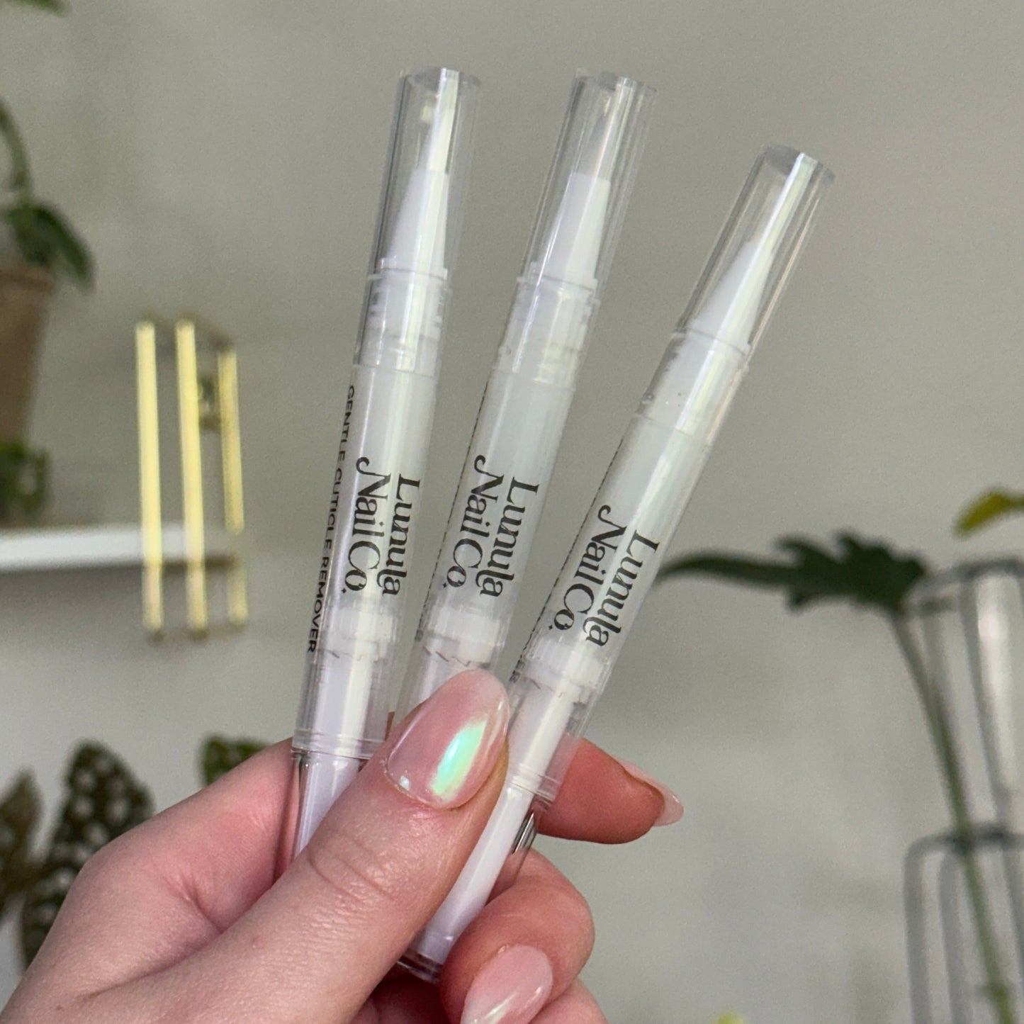 Gentle Cuticle Remover Pen